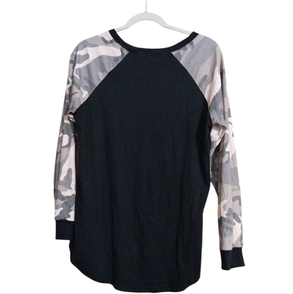 NWT women's shirt camo Halife size large - Picture 2 of 4